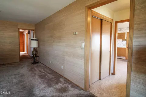Entry Way - 2105 3rd St N, Bismarck, ND 58501 photo 1 of 2