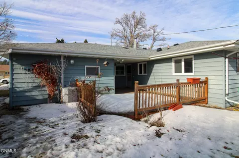 Exterior - 2105 3rd St N, Bismarck, ND 58501 photo 3 of 7