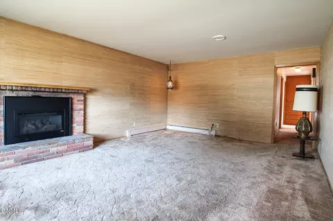 Living - 2105 3rd St N, Bismarck, ND 58501 photo 3 of 6
