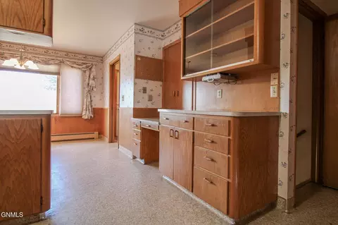 Kitchen - 2105 3rd St N, Bismarck, ND 58501 photo 2 of 4