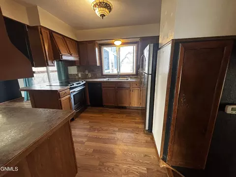 Kitchen - 1012 18th St W, Williston, ND 58801 photo 2 of 2