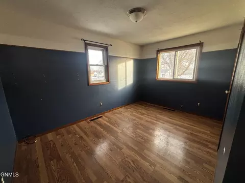 Bedroom - 1012 18th St W, Williston, ND 58801 photo 5 of 5