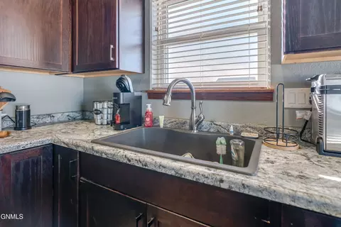 Kitchen - 6830 Dolan Dr, Lincoln, ND 58504 photo 9 of 9