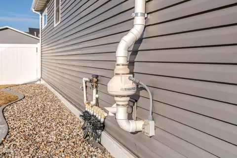Exterior - 6830 Dolan Dr, Lincoln, ND 58504 photo 8 of 15