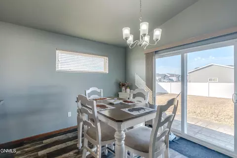 Dining - 6830 Dolan Dr, Lincoln, ND 58504 photo 2 of 4