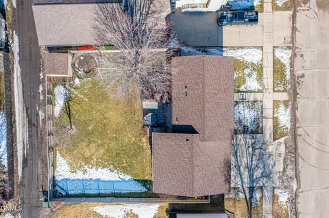 2325 17th Ave W, Williston, ND 58801 photo 25