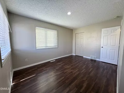 Bedroom - 1502 Cimarron Dr, Bismarck, ND 58503 photo 4 of 4