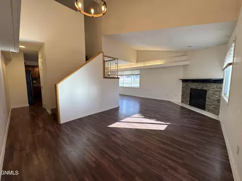 Living - 1502 Cimarron Dr, Bismarck, ND 58503 photo 1 of 8