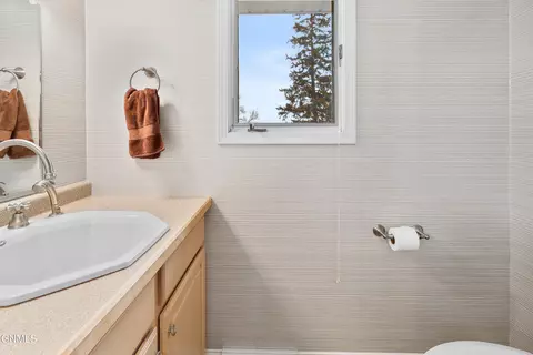 Bath - 2509 Boulevard Ave, Bismarck, ND 58501 photo 1 of 5