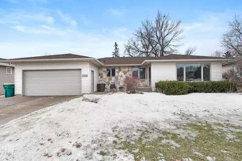 2509 Boulevard Ave, Bismarck, ND 58501