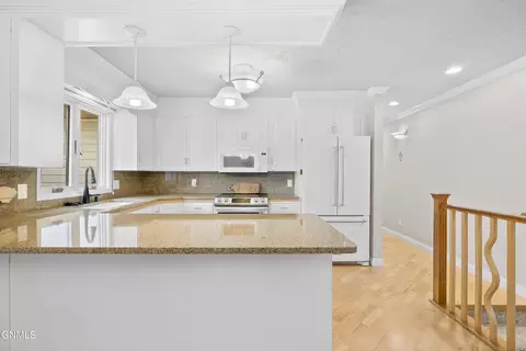 Kitchen - 2509 Boulevard Ave, Bismarck, ND 58501 photo 1 of 4