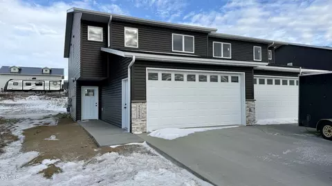 5318 Welder Ave, Bismarck, ND 58503