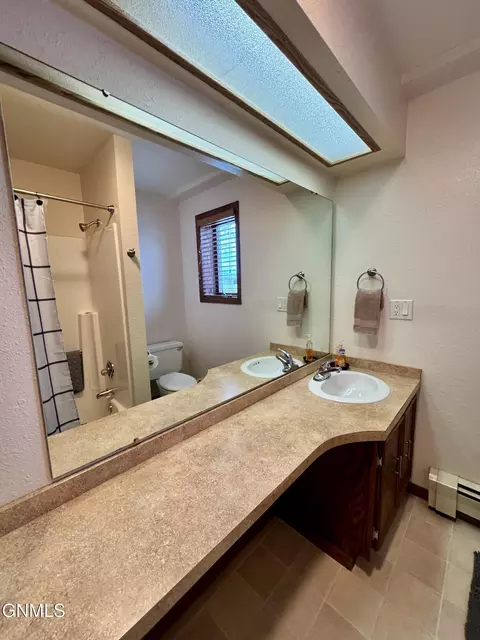 1805 14th Ave W, Williston, ND 58801 photo 28