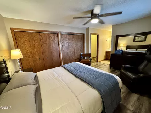 1805 14th Ave W, Williston, ND 58801 photo 31