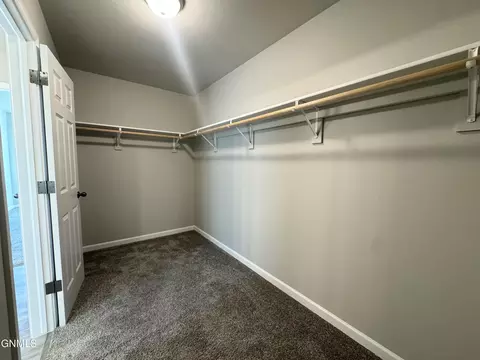 203 Kenner Loop, Bismarck, ND 58504 photo 35