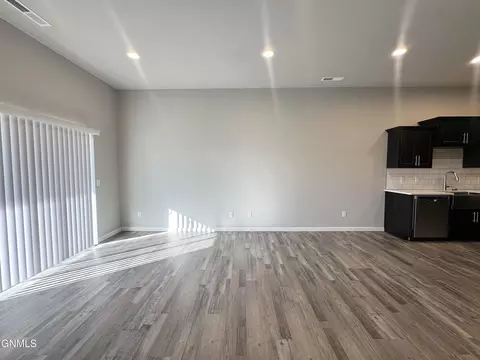 203 Kenner Loop, Bismarck, ND 58504 photo 28