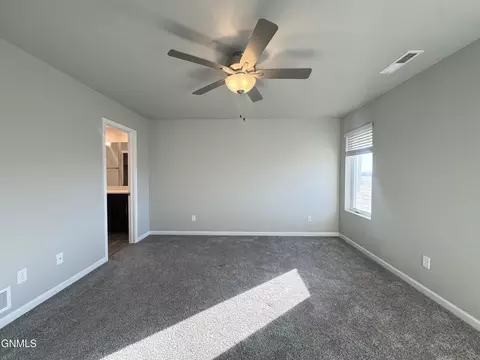 203 Kenner Loop, Bismarck, ND 58504 photo 31
