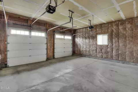 810 40th St E, Williston, ND 58801 photo 33