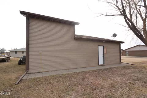 Other - 411 Grant St N, Carson, ND 58529 photo 15 of 16