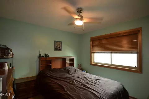 Bedroom - 411 Grant St N, Carson, ND 58529 photo 1 of 9