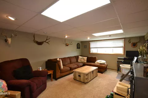Other - 411 Grant St N, Carson, ND 58529 photo 7 of 16