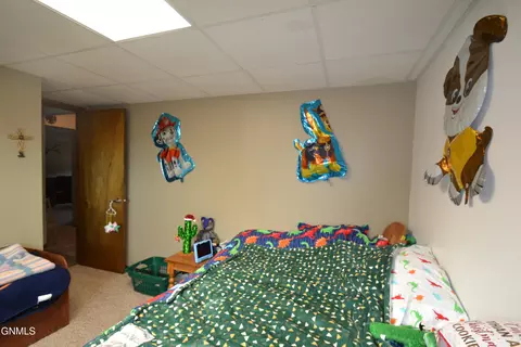 Bedroom - 411 Grant St N, Carson, ND 58529 photo 8 of 9