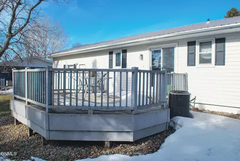 Exterior - 105 Whitman Ave, Wilton, ND 58579 photo 2 of 3