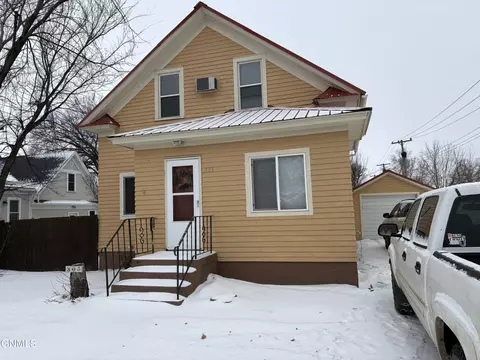 305 1st Ave N, Ellendale, ND 58436