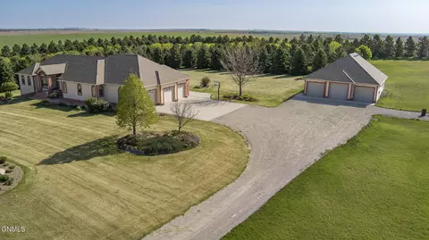 3505 66th St NE, Bismarck, ND 58503