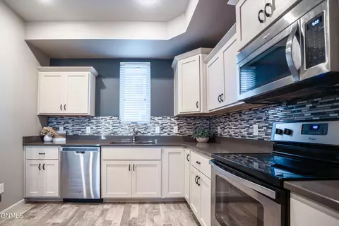 Kitchen - 3214 Kenner Loop, Bismarck, ND 58504 photo 3 of 7