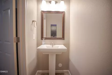 Bath - 3214 Kenner Loop, Bismarck, ND 58504 photo 12 of 12