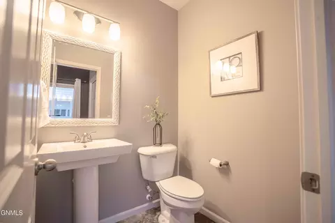 Bath - 3214 Kenner Loop, Bismarck, ND 58504 photo 1 of 12