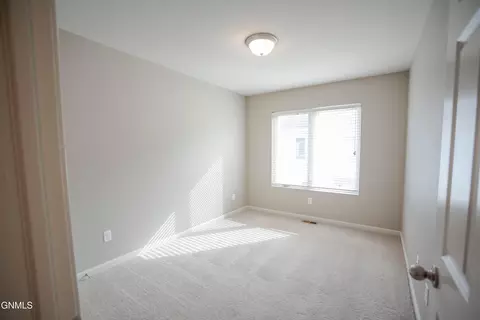 Bedroom - 3214 Kenner Loop, Bismarck, ND 58504 photo 4 of 8