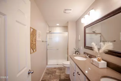 Bath - 3214 Kenner Loop, Bismarck, ND 58504 photo 8 of 12