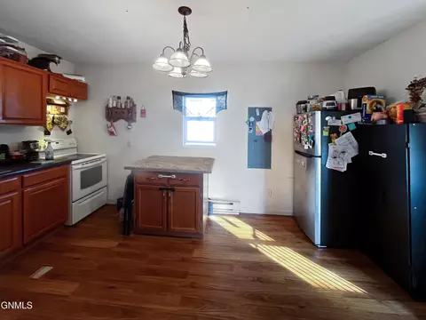 Kitchen - 1024 W Broadway, Williston, ND 58801 photo 2 of 4