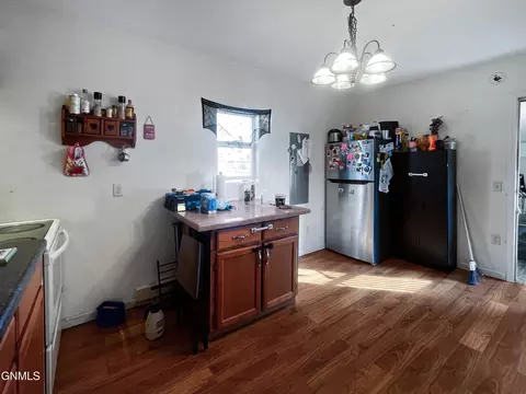 Kitchen - 1024 W Broadway, Williston, ND 58801 photo 3 of 4