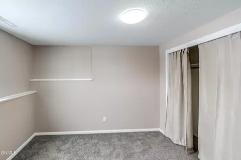 Bedroom - 604 11th St NW, Mandan, ND 58554 photo 9 of 9