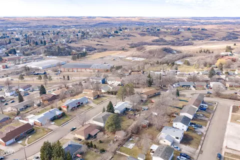 View/Area - 604 11th St NW, Mandan, ND 58554 photo 6 of 8