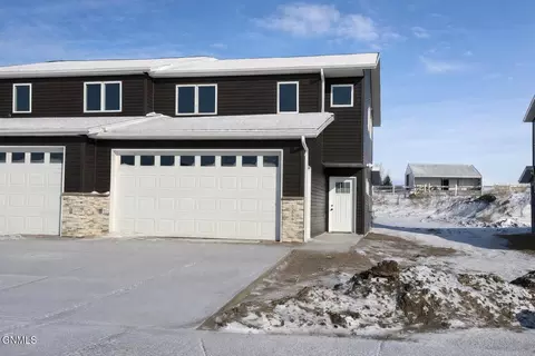 5214 Welder Ave, Bismarck, ND 58503