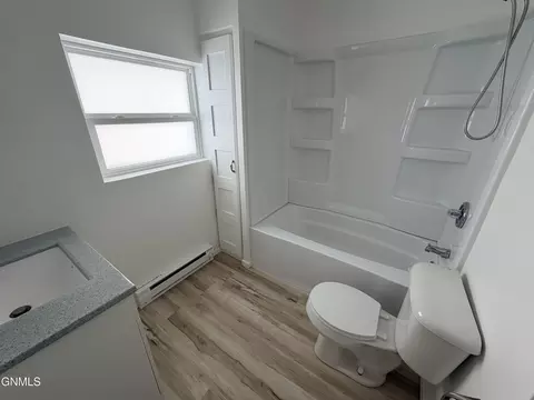 Bath - 8010 68th St NW, Stanley, ND 58784 photo 1 of 7