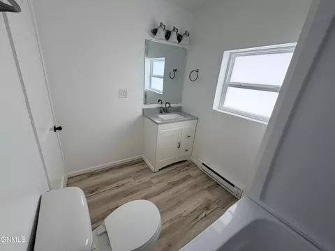 Bath - 8010 68th St NW, Stanley, ND 58784 photo 3 of 7