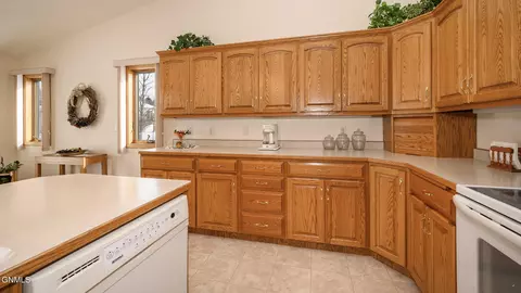 Kitchen - 756 W Interstate Ave W, Bismarck, ND 58503 photo 1 of 6