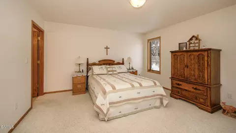 Bedroom - 756 W Interstate Ave W, Bismarck, ND 58503 photo 3 of 5