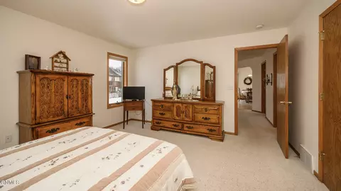 Bedroom - 756 W Interstate Ave W, Bismarck, ND 58503 photo 4 of 5