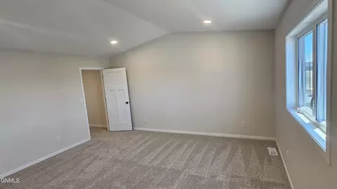 Bedroom - 3507 24th St SE, Mandan, ND 58554 photo 2 of 2