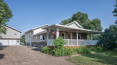 871 County Road 27, Hazen, ND 58545