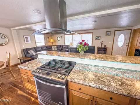 Kitchen - 5704 16th Ave W, Williston, ND 58801 photo 5 of 8