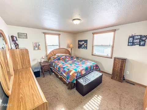 Bedroom - 5704 16th Ave W, Williston, ND 58801 photo 1 of 5