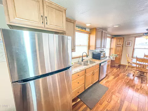 Kitchen - 5704 16th Ave W, Williston, ND 58801 photo 4 of 8