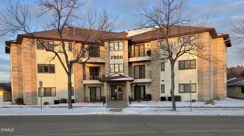 2900 4th St N, Bismarck, ND 58503